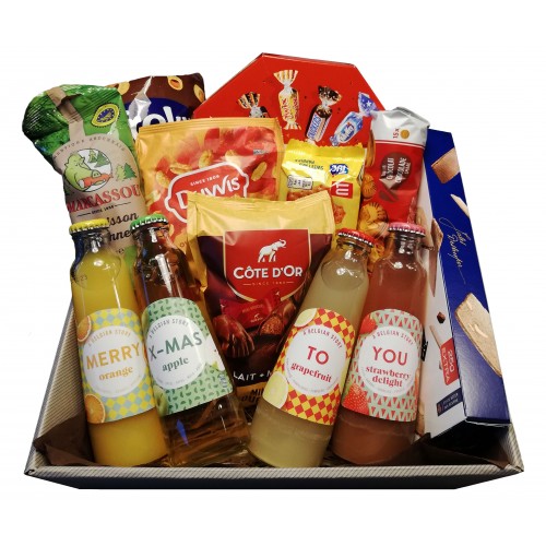 Kerstpakket Party:  Rijkelijk gevulde mand met partysnacks